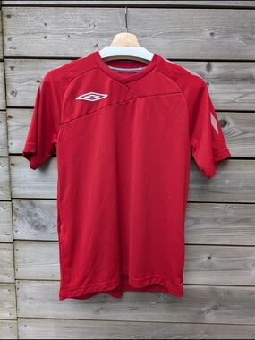 Umbro Men's Red Performance Soccer Jersey